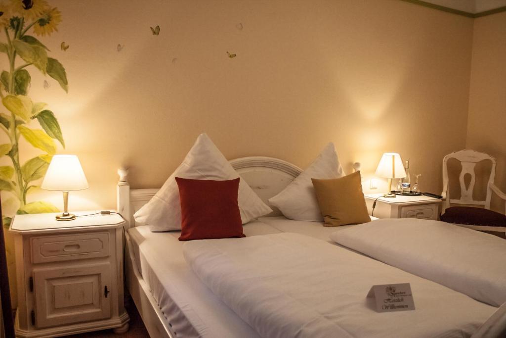 Hotel Speeter ไวเซนไฮม์ อัม แบร์ก ห้อง รูปภาพ